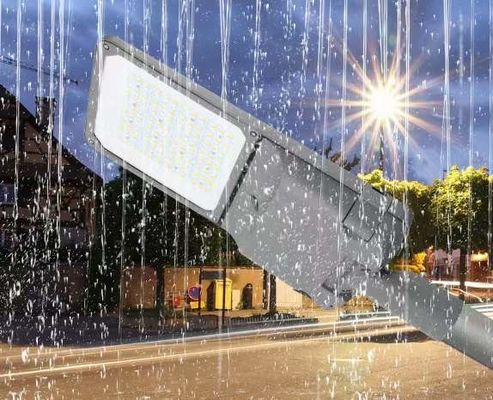 120 درجة زاوية شعاع CRI 80 مصابيح الشوارع LED لتوفير الطاقة في إضاءة الشوارع