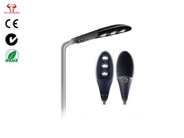 عكس الضوء البوليفيين LED ضوء الشارع 150-180W CCT 2700-6500K الكفاءة 130lm / w مكافحة التآكل