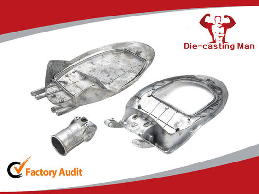 عالية الكفاءة الألومنيوم الصمام شارع الخفيفة الإسكان للطريق 880 × 380 × 180 مم